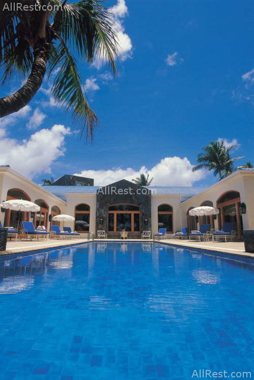 One & Only Le Saint Geran 16
